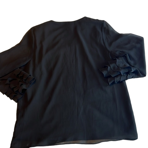 Carmen blouse long sheer sleeves - Picture 2 of 4